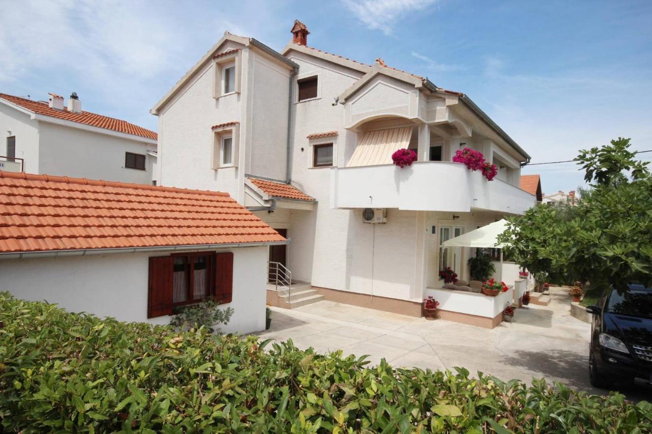Family Apartment Mirela Borik Zadar Bagian luar foto