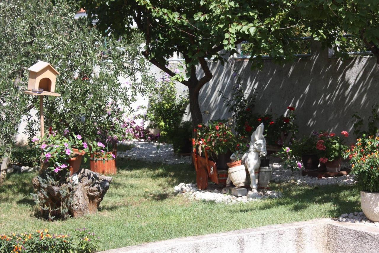 Family Apartment Mirela Borik Zadar Bagian luar foto