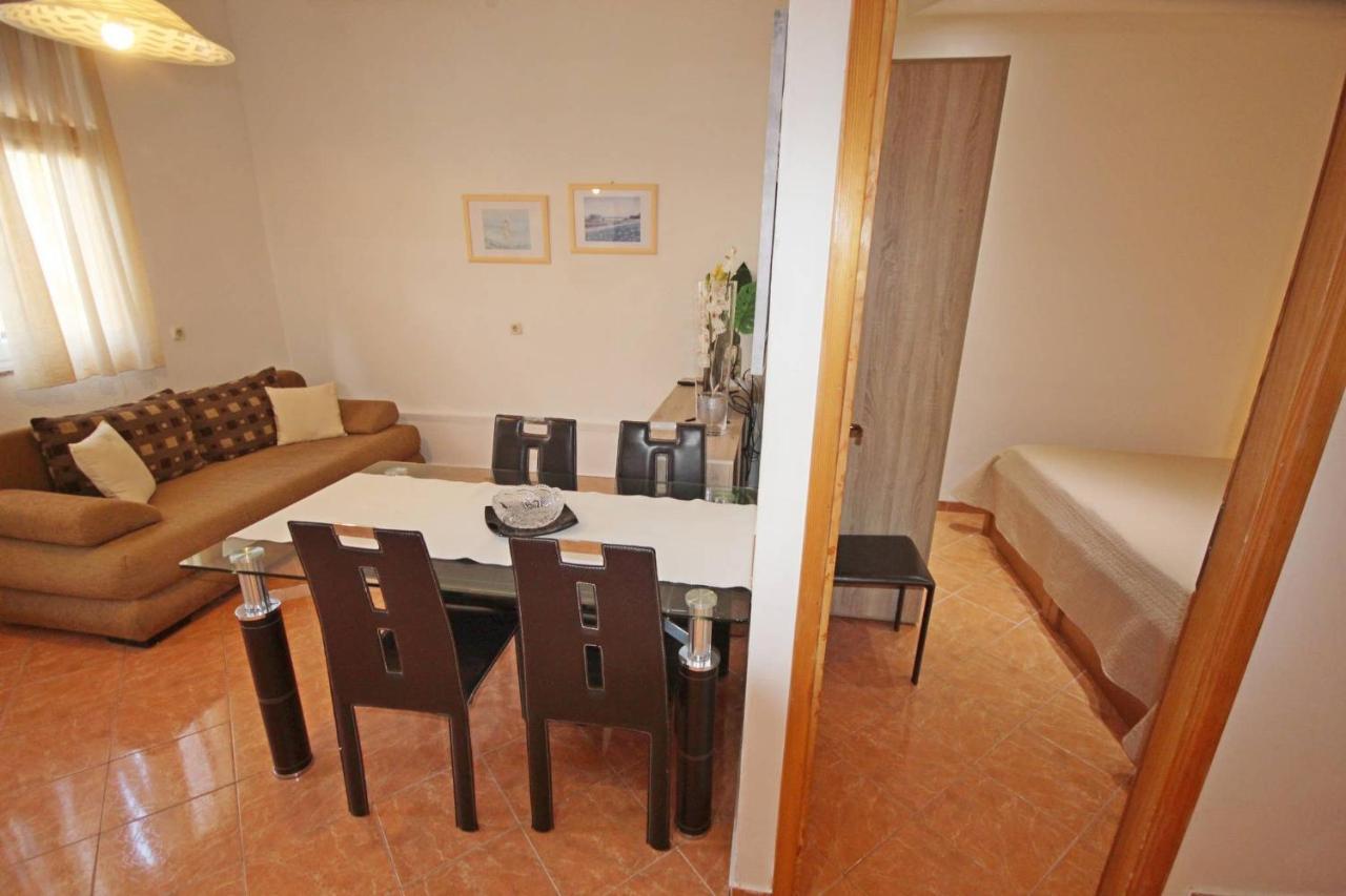 Family Apartment Mirela Borik Zadar Bagian luar foto